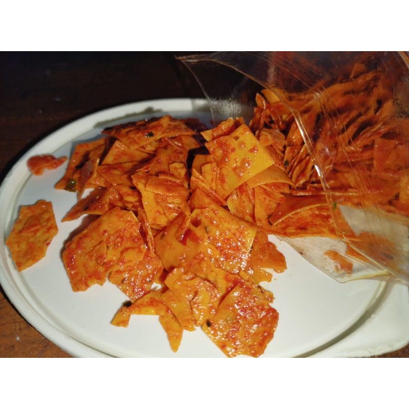 

Kripik Pangsit Pedas 200gr