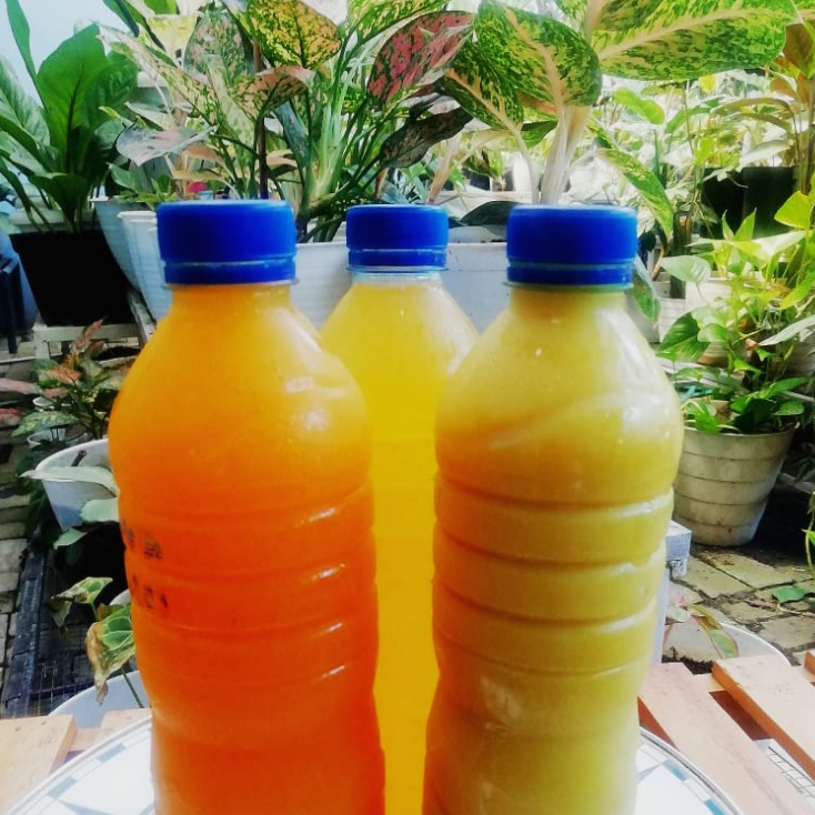 

MINUMAN ALAMI JAMU GENGGONG MBOK NOM SEHAT ALAMI FRESH SETIAP HARI