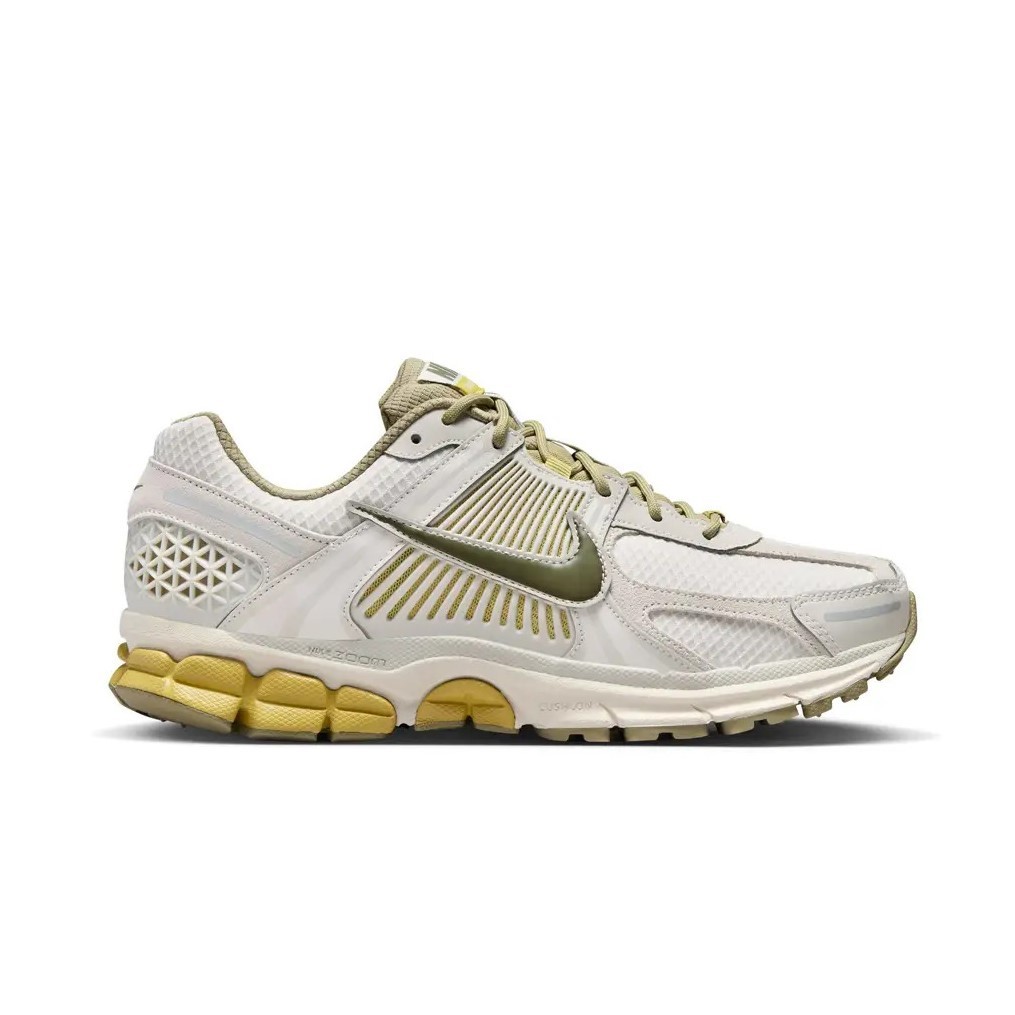SEPATU NIKE ZOOM VOMERO 5 FV0397001