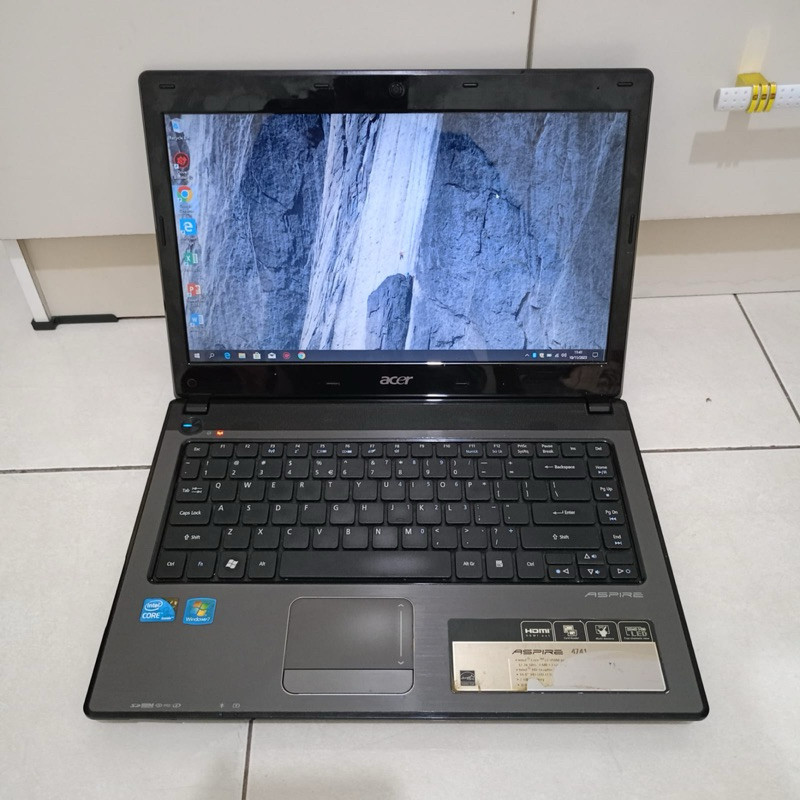 Dijual Laptop Merek Acer Aspire 4741, Mulus Lecet Bekas Pemakaian AjaWindow 10 + Office - Processor 