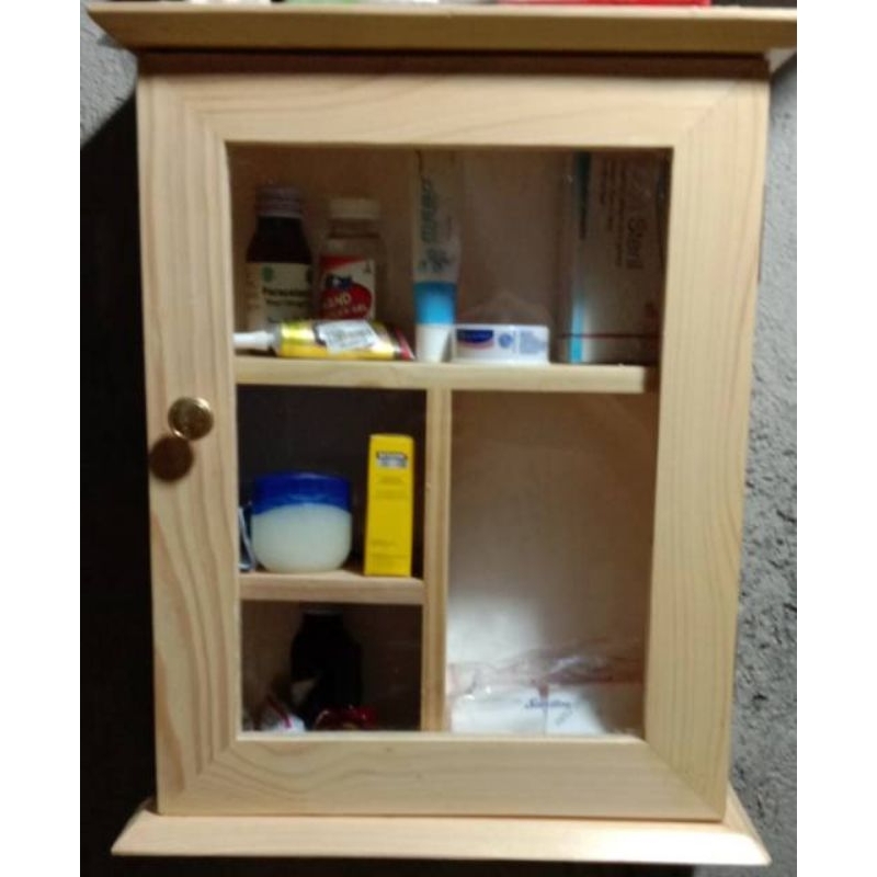 kotak obat tanpa kaca