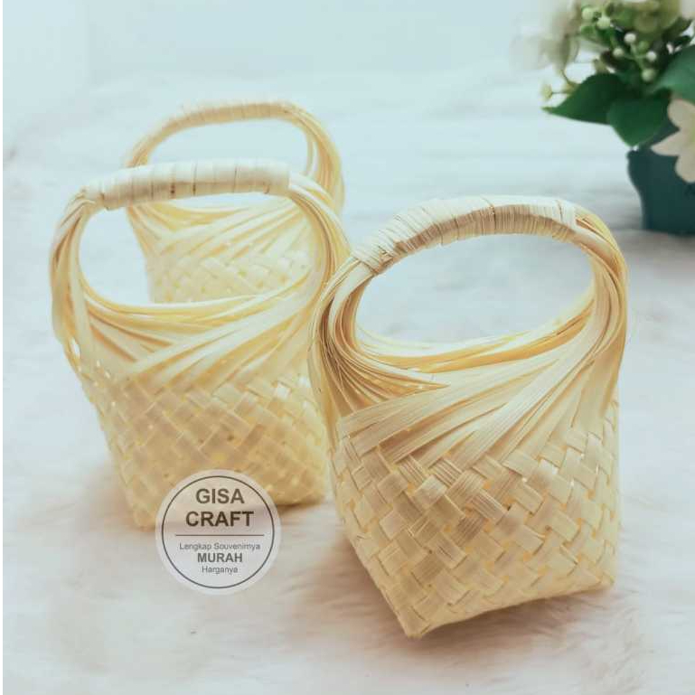 Gisacraft Souvenir Keranjang Anyaman Bambu Serut Ukuran Alas +-7 x 7 cm , Keranjang Anyaman , Bambu 