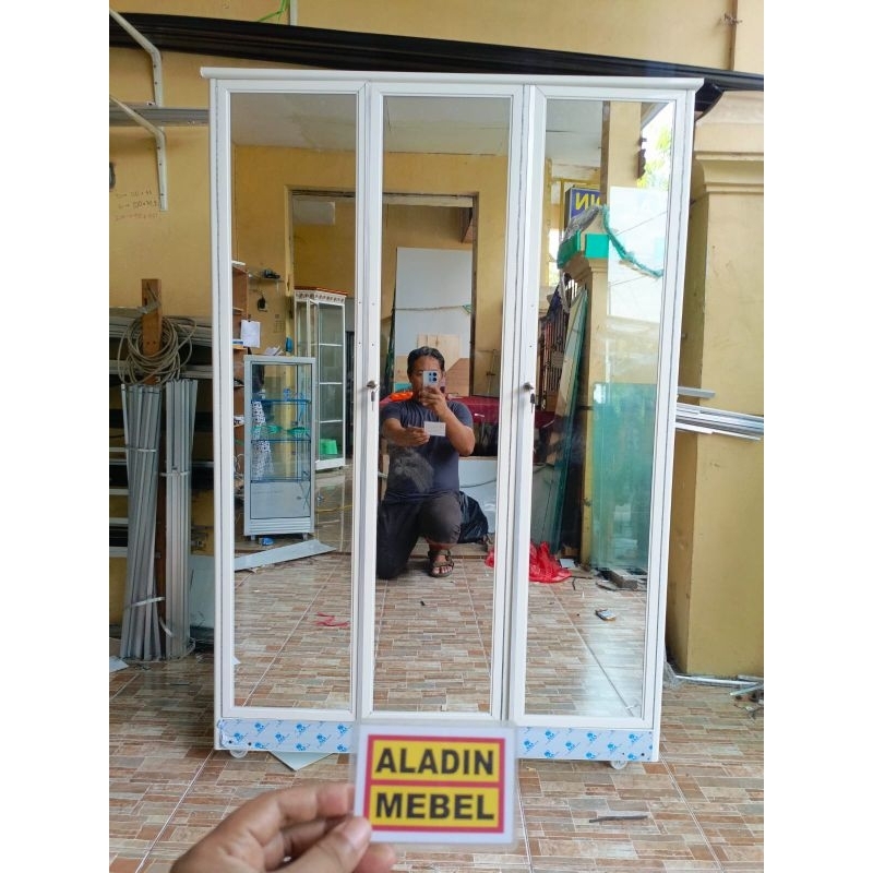 Lemari Baju Full Hanger Putih Pintu 3 Kaca Cermin