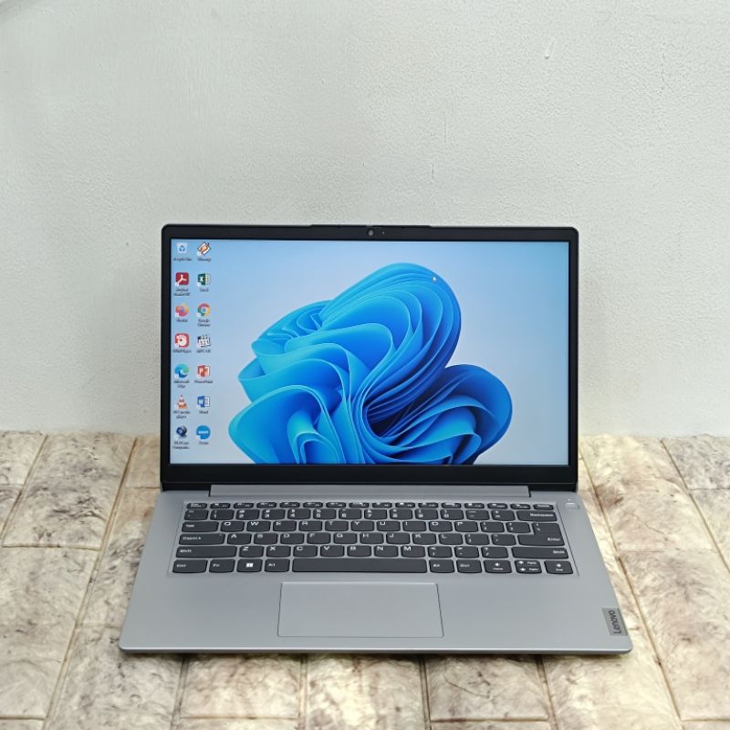 LAPTOP LENOVO IDEAPAD 1 AMD 3020e RAM 8 GB SSD 256 GB 