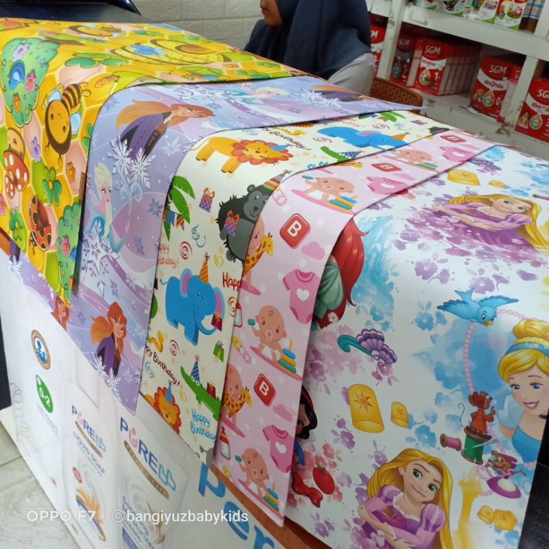 

kertas kado jumbo bungkus kado jumbo