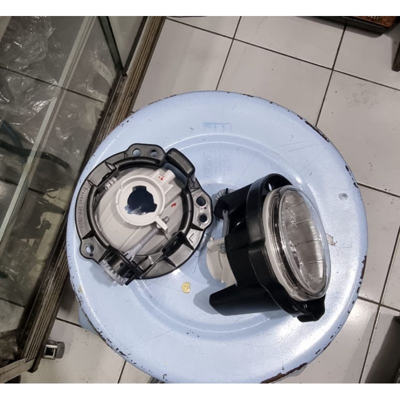Foglamp lampu kabut avanza xenia 2012 sampai 2021