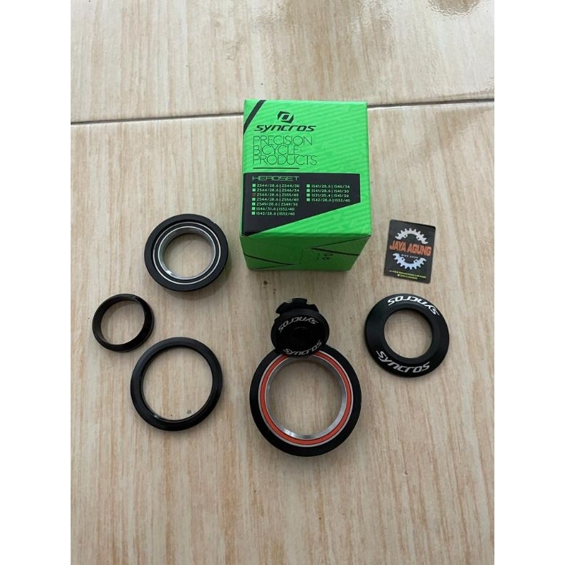 Headset Syncros Bearing ZS44/28.6 ZS55/40 OriginalAtas 44
Bawah 55