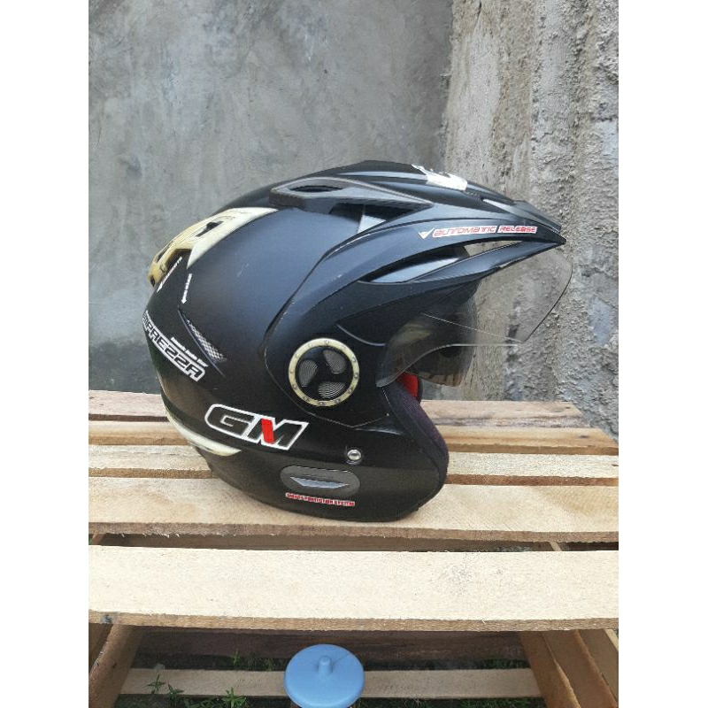 Helm Gm New Imprezza Doble Visor (Bekas)