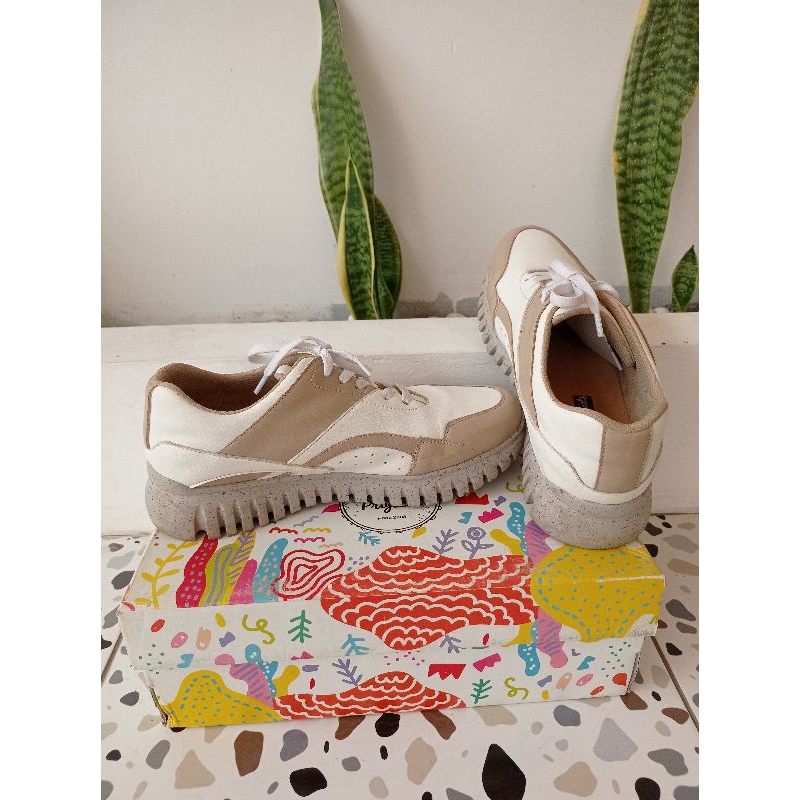 KURVA CREAM ADORABLE PROJECT SNEAKERS