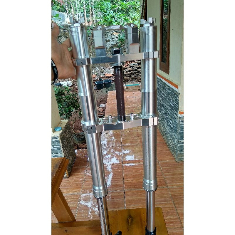 UP SIDE DOWN/USD MERK THOR TRIAL CROSS