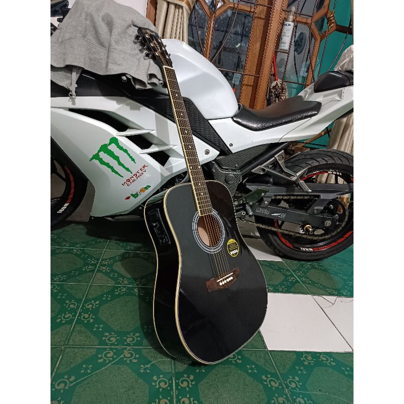 Gitar akustik elektrik Cort Jumbo hitam + Tas