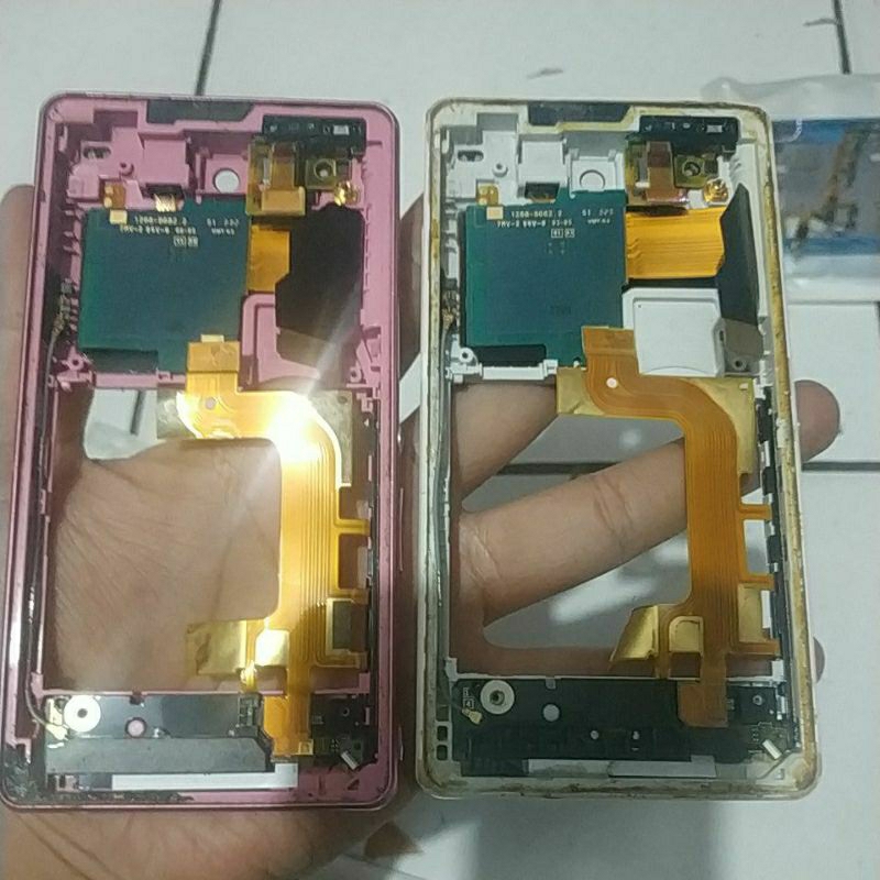 Tulangan bekas Sony zr docomo