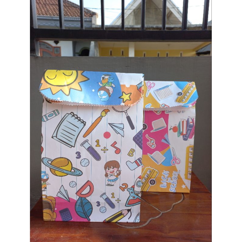 

Bungkus Kado Instan MEDIUM 3