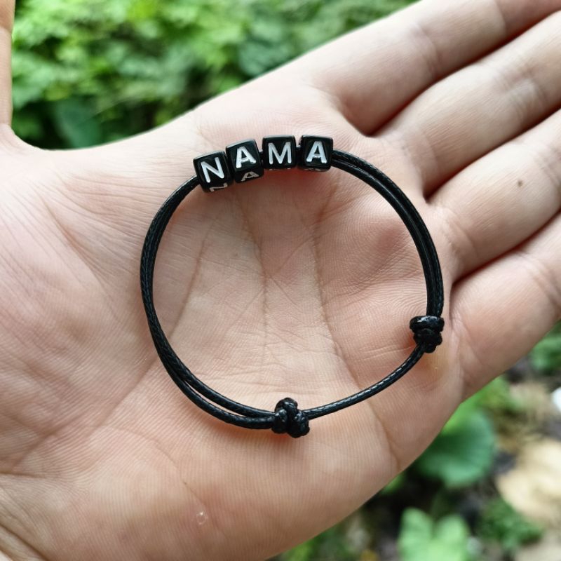 Gelang nama Gelang huruf Gelang Tali Gelang manik Gelang pria Gelang wanita