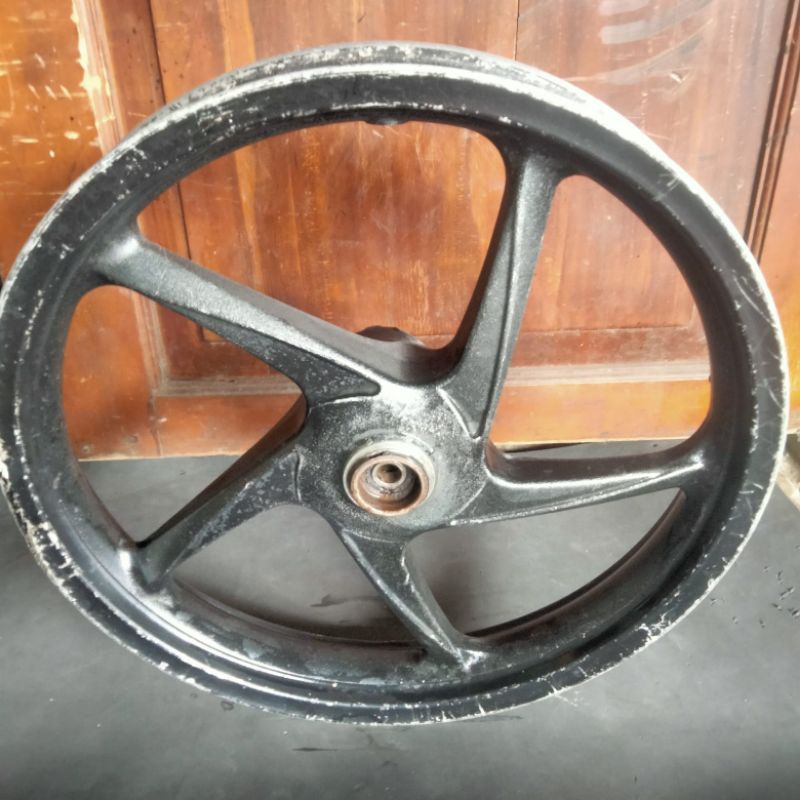 Velg Depan Vario 110/vario 125 Old Beat karbu