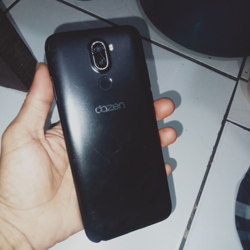 Dazen smartphone 4/64gb minus lcd