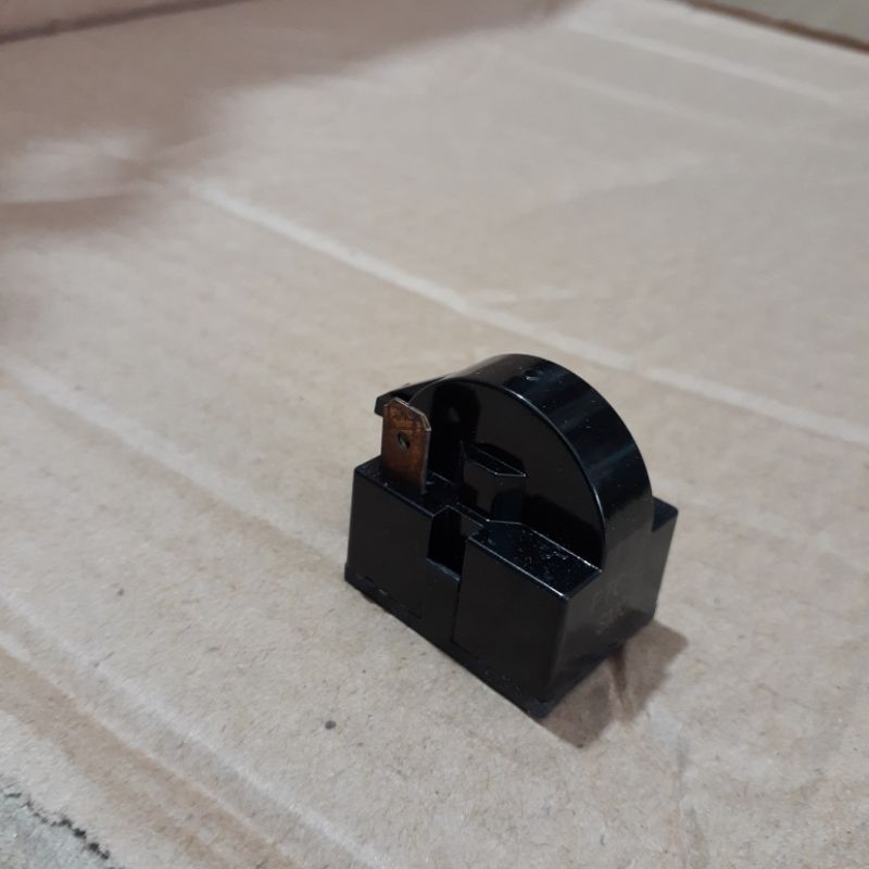 Relay PTC kulkas 1 kiri