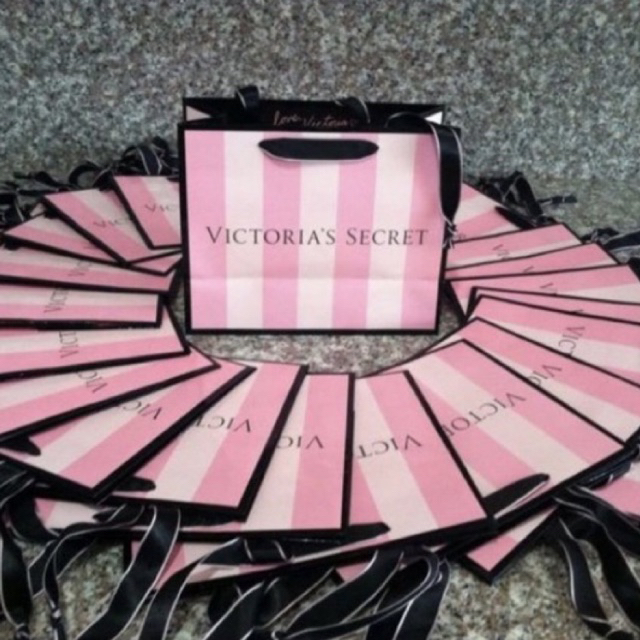 

[COD] Paper Bag VS Victoria Secret Size S/M/L