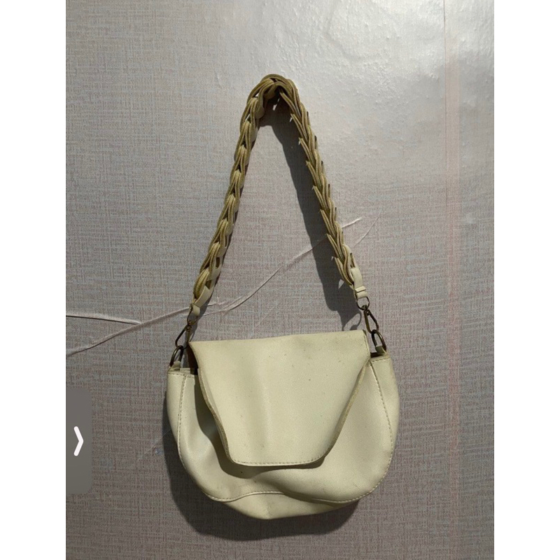 tas warna putih