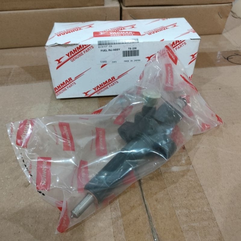 TF135 TF155 FUEL INJECTION VALVE NOZZLE INJEKTOR