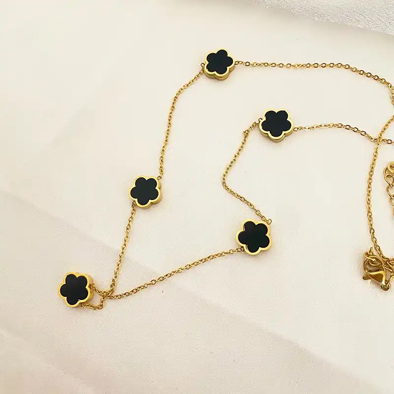 ✅Cod Kalung Titanium Wanita Model Clover Kalung Wanita Titanium Wanita Terlaris Kalung Wanita Model 