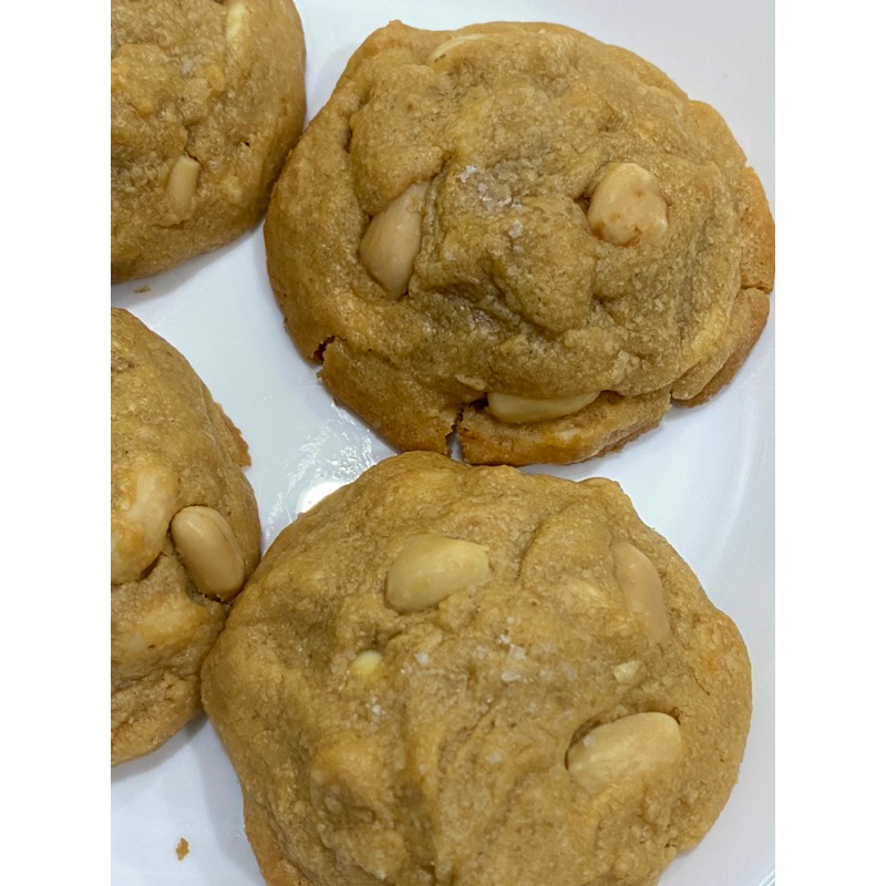 

Peanut butter and white chocolate cookies