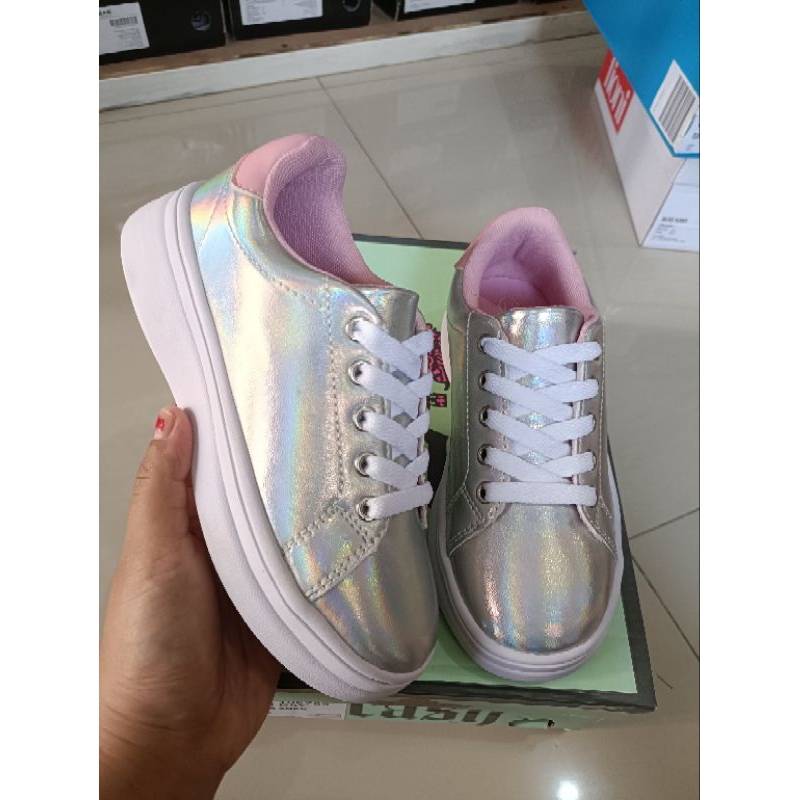 31 payless clearance sale brash melissa sneakers holo