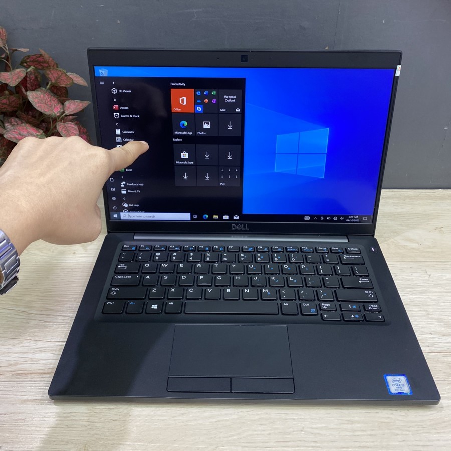 LAPTOP DELL LATITUDE 7390/ 7490/7480 I7 RAM 32 GB SSD 2 TB MURAH BAGUS - 7390 i5 G8 TS, RAM 4 SSD 12