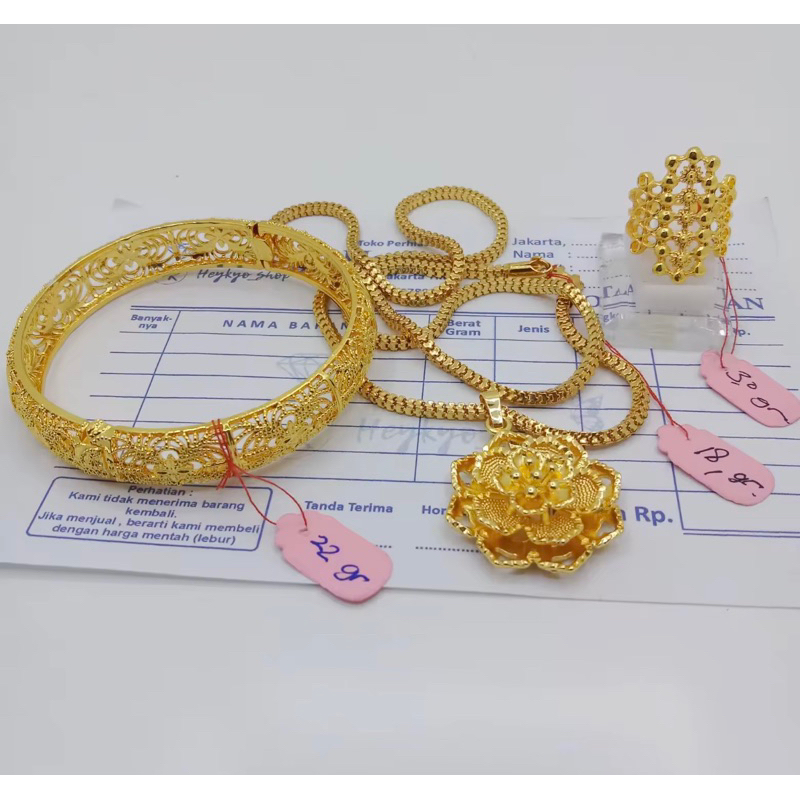 SET PERHIASAN WANITA DUBAI KENDARI LAPIS EMAS24k