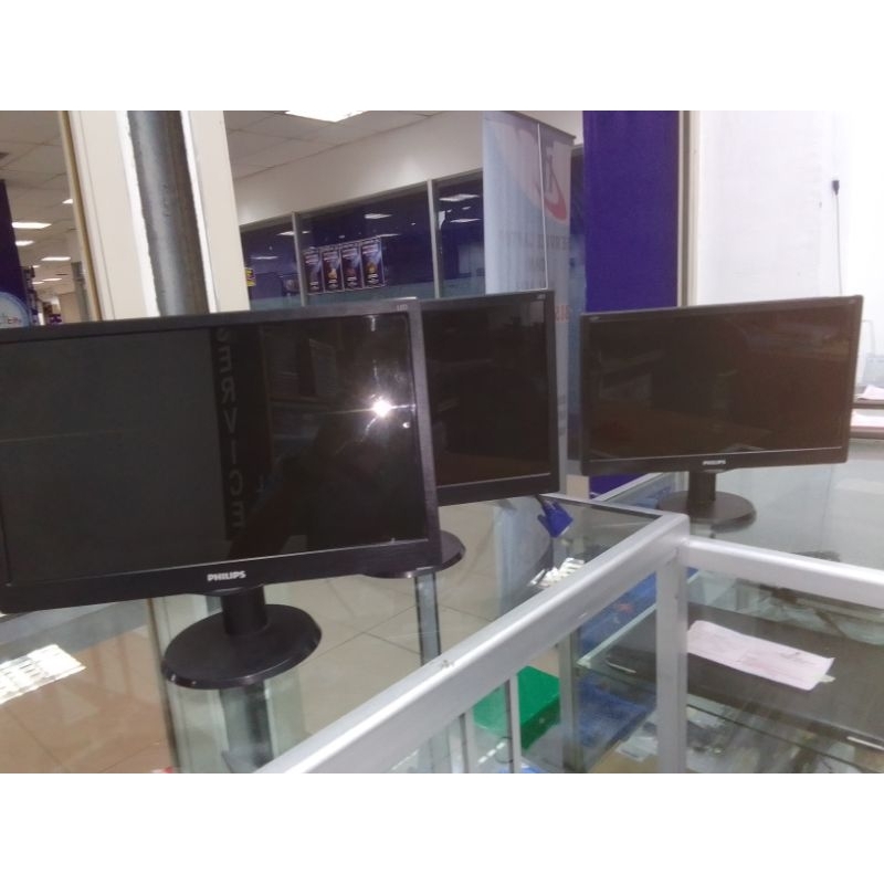 monitor LED Philips 16 inch