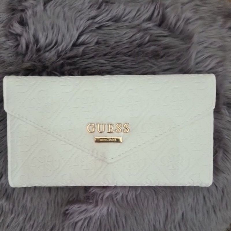 Dompet Guess