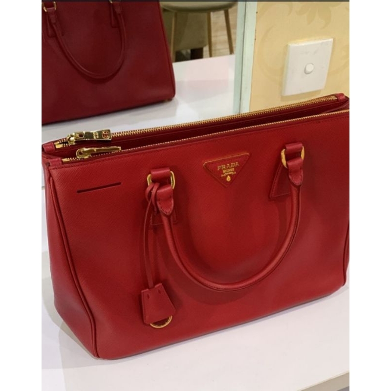 Hand Bag Red merk PRADA ORI New