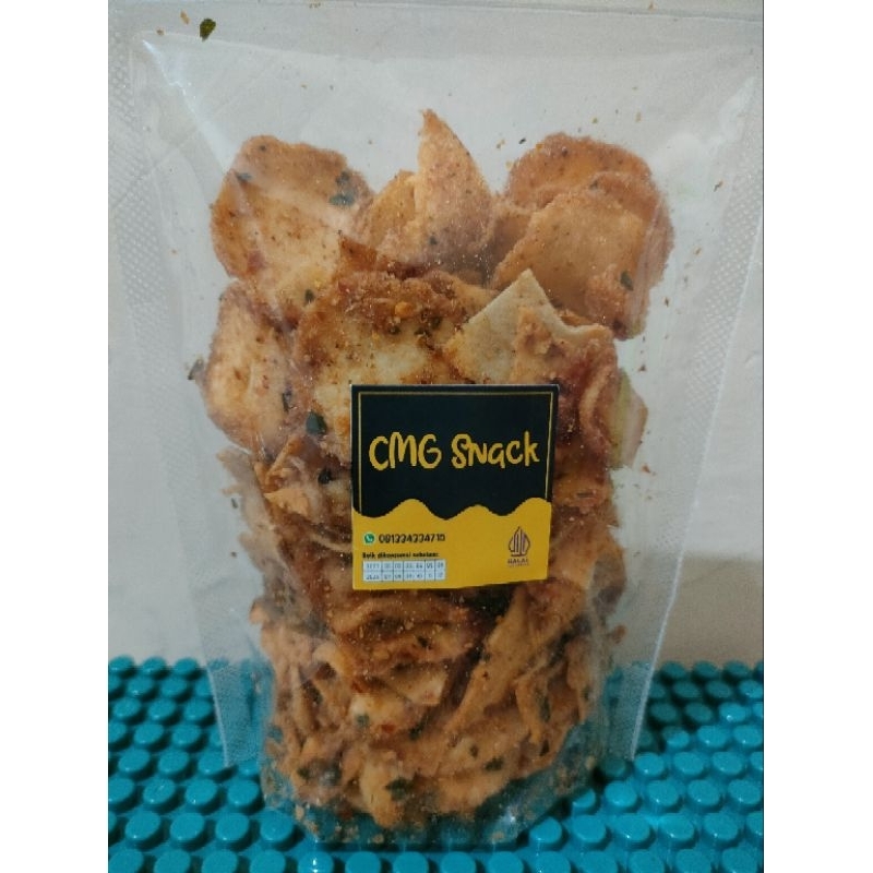 

Molreng Cikruh Pedas Daun Jeruk Snack Kiloan