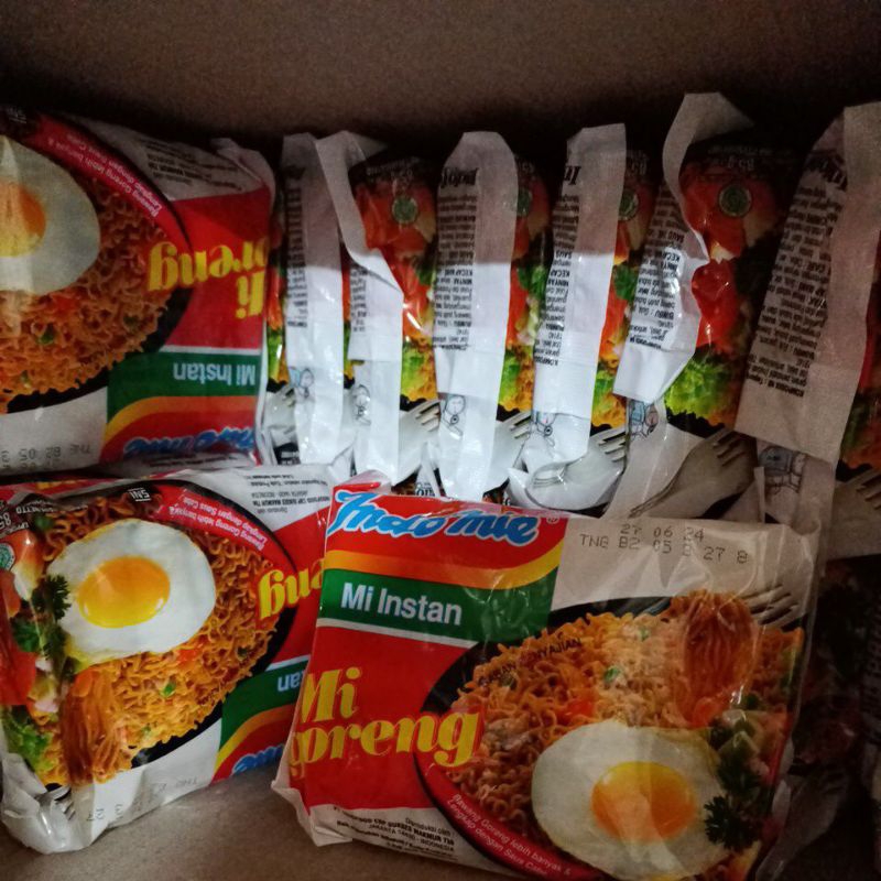 

Indomie goreng isi 4pcs