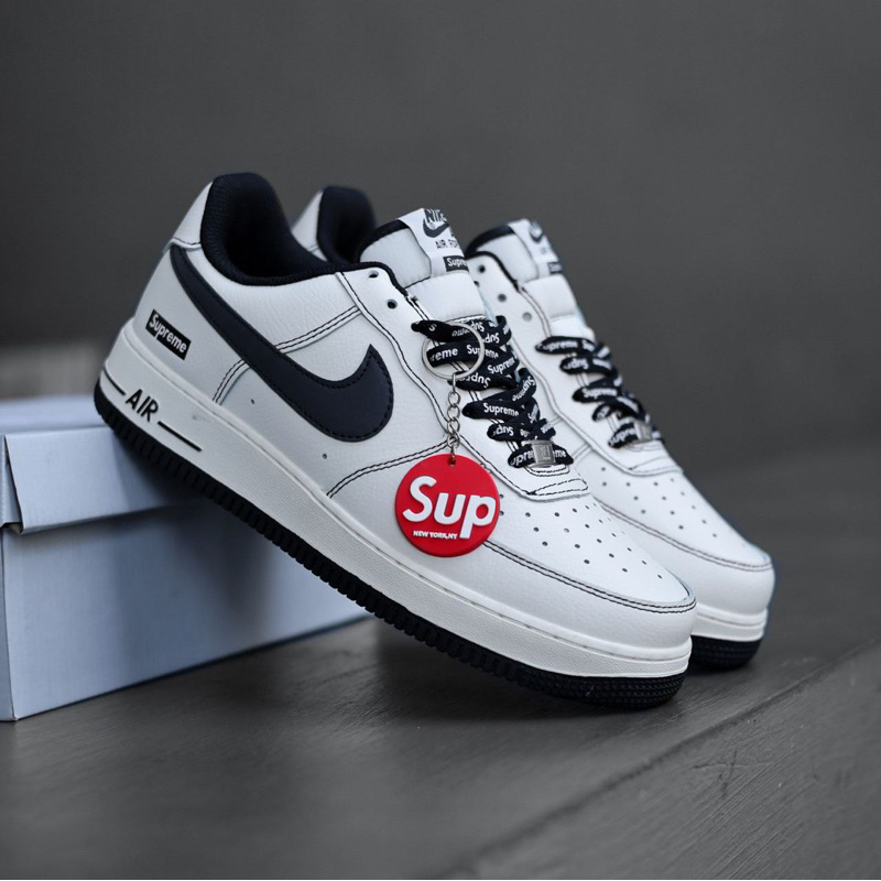 Nike air force 1 supreme wb