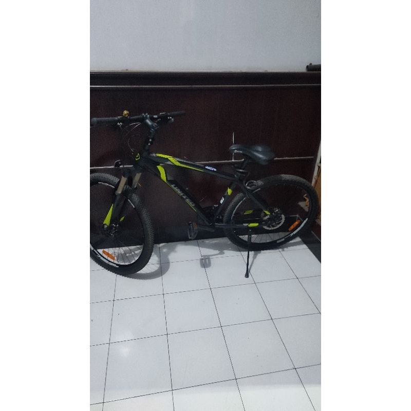 sepeda UNITED