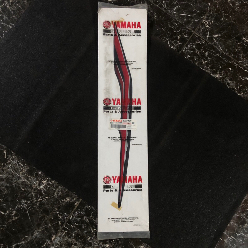 STIKER/STRIPING GRAPHIC YAMAHA VIXION 11 ORIGINAL / 3C1-F173F-60 / 3C1-F173E-80