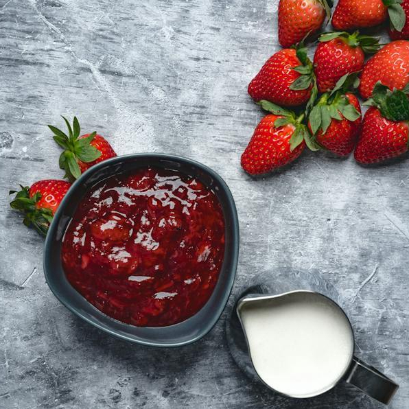 

SELAI STROBERI 500 G | ENAK MURAH | STRAWBERRY JAM