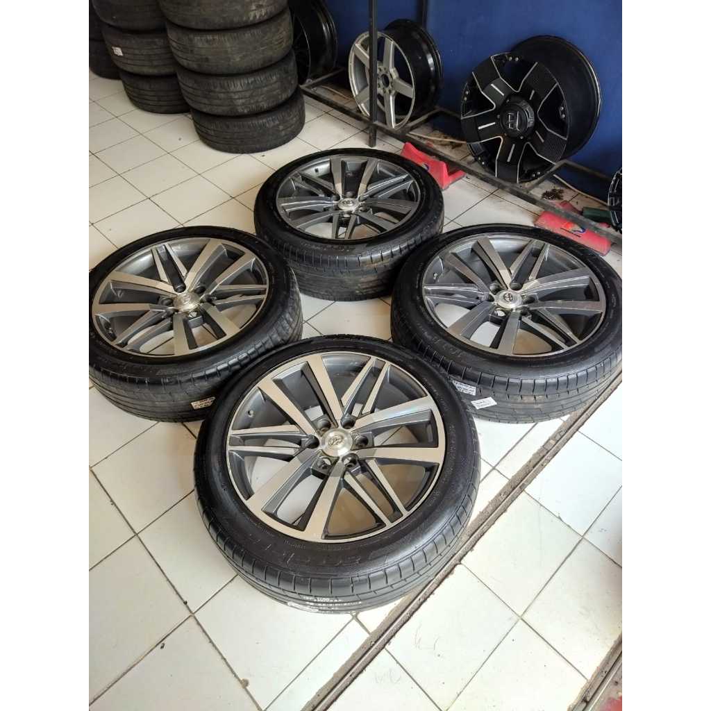 velg mobil bekas REPLIKA FORTUNER ring 22 pcd 6x139 plus ban 275 45 r22