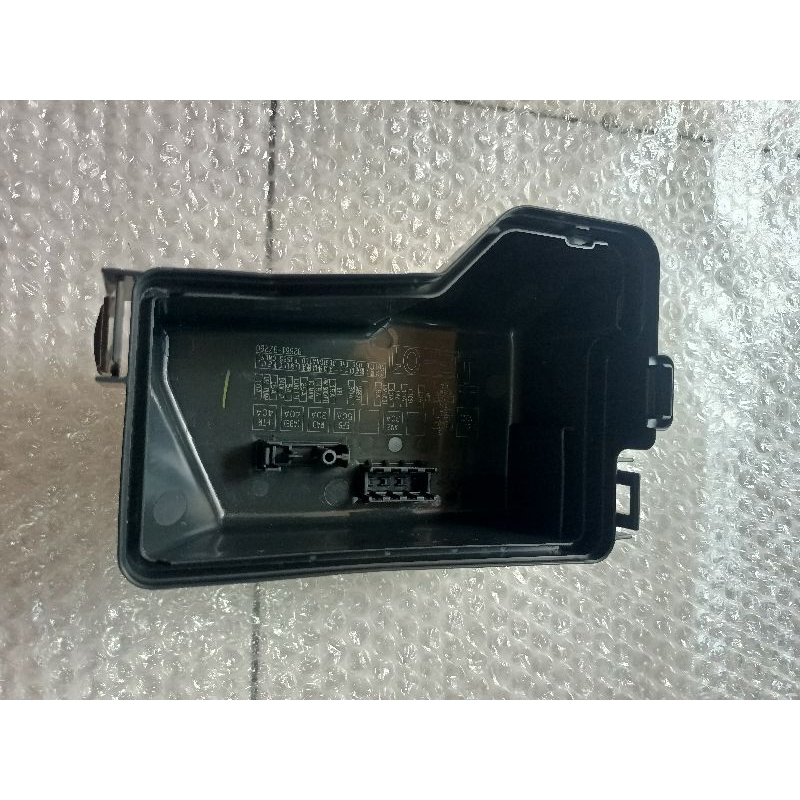 cover tutup box sekring mobil calya Sigra