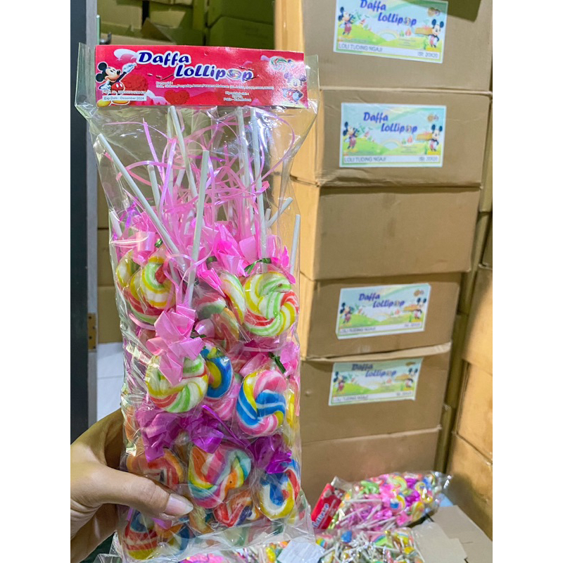 

PERMEN LOLLIPOP PREMIUM MIX LOVE BULAT ISI 50PCS FREE PITA 4CM BY PABRIK DAFFA LOLLIPOP TERMURAH