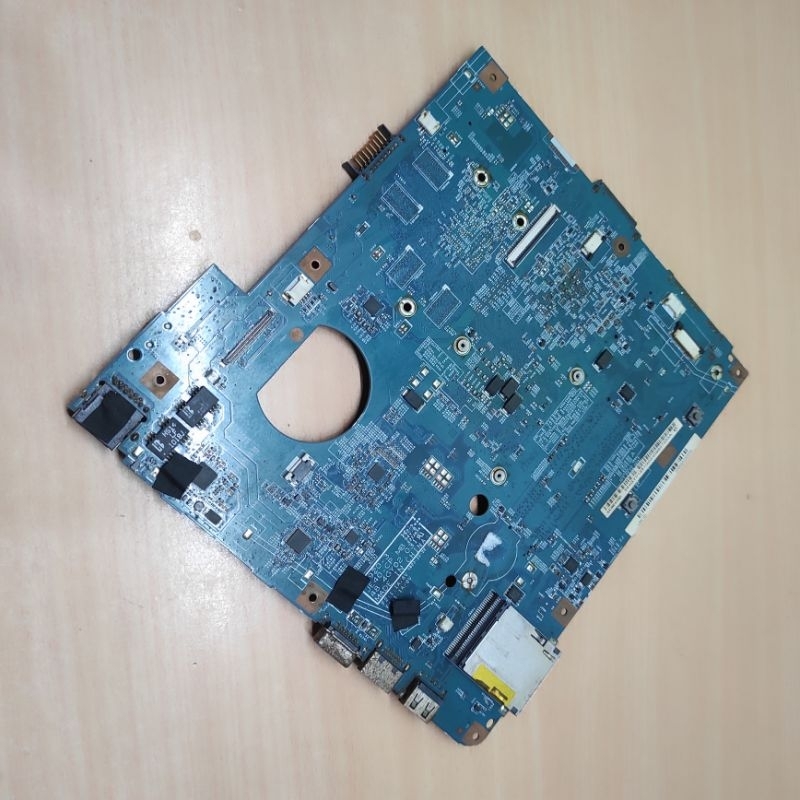 Mobo motherboard mainboard laptop Acer aspire 4551