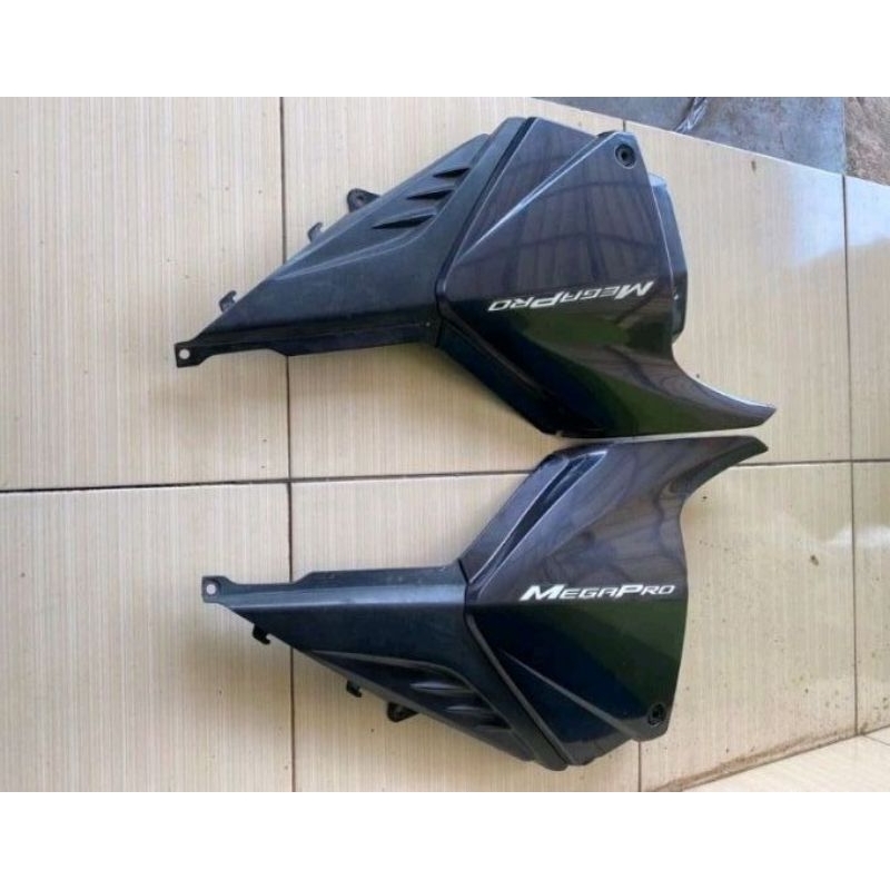 Cover Bok Aki Accu Honda Megapro Monoshock Barang Cabutan Original