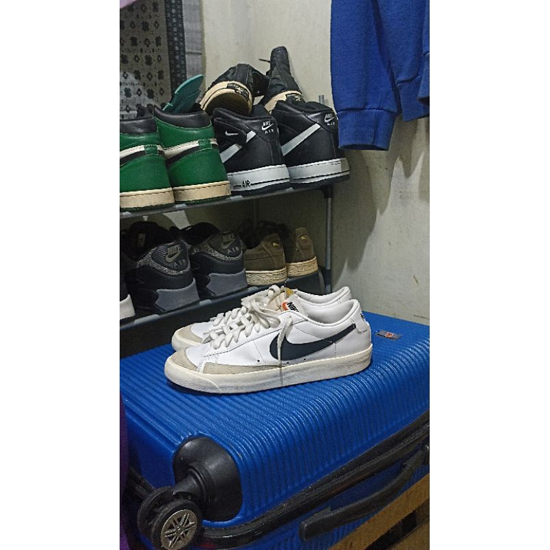 nike blazer low second