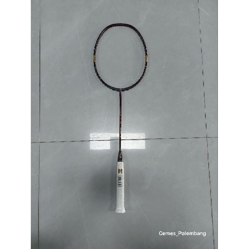 Raket Badminton Hundred Ioniq 100 Original
