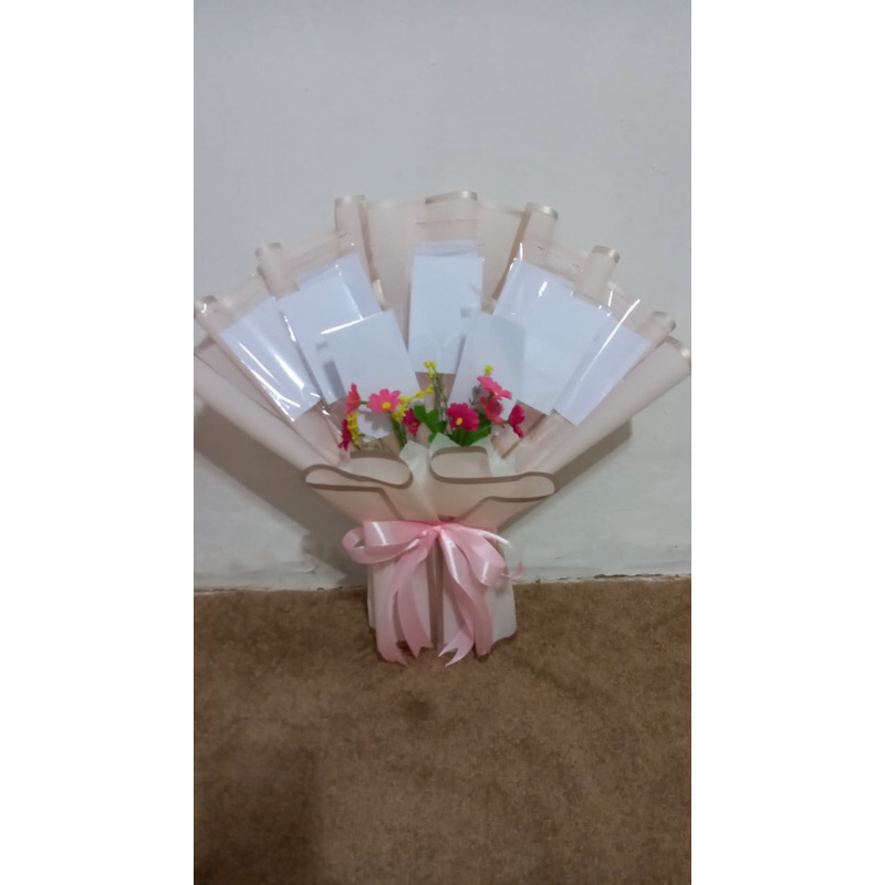 bucket bunga bucket uang