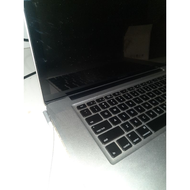 Macbook Pro 15 inch Mid 2012 Murah minus