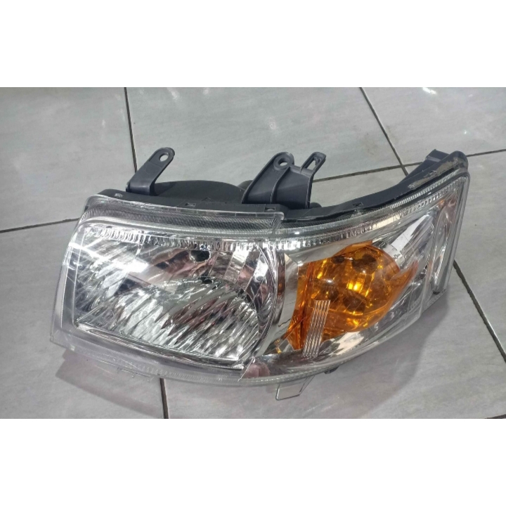 headlamp lampu depan apv