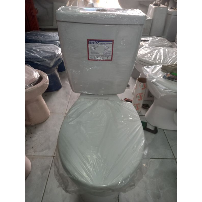 closet toto cw 516 tombol atas