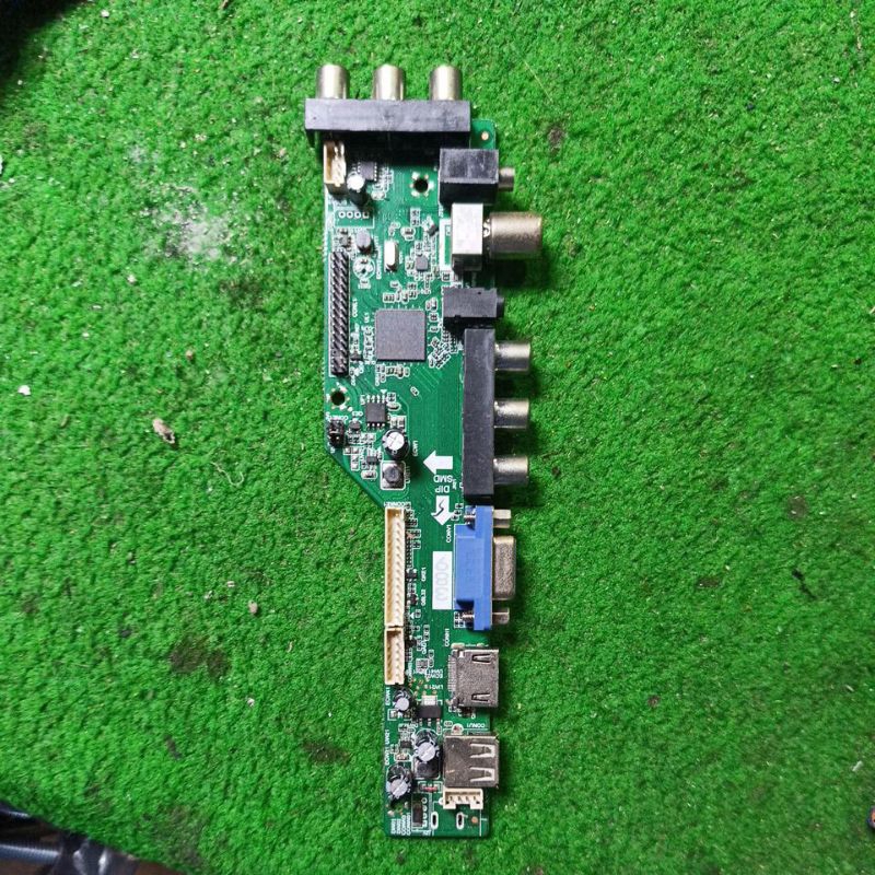 MB MENBOAR TV UNIVERSAL 17 ICH